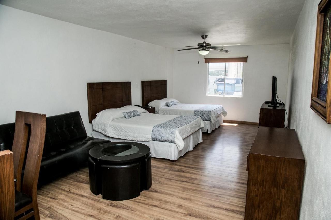 Booking Dioh Monterrey Eksteriør bilde