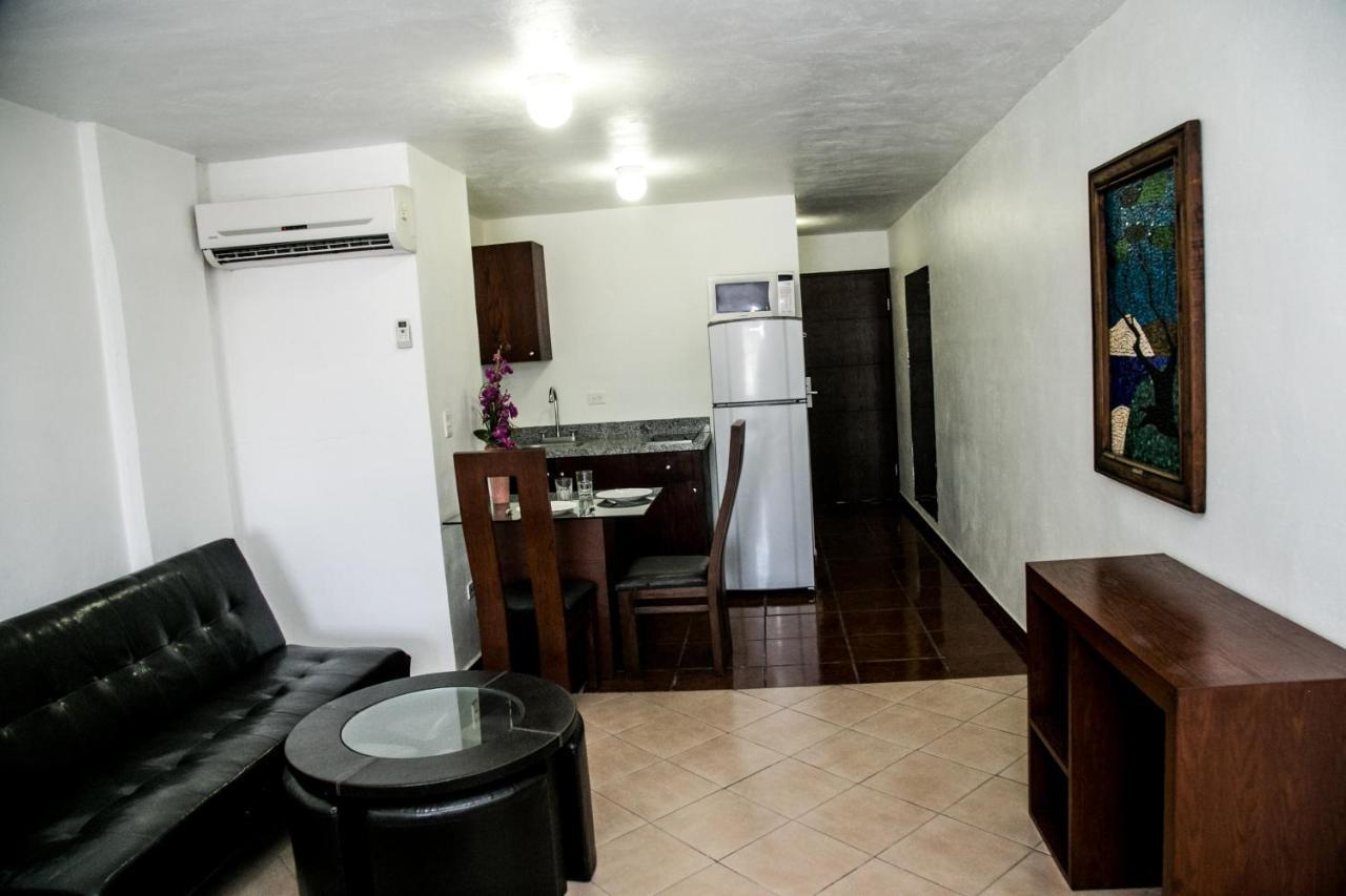 Booking Dioh Monterrey Eksteriør bilde