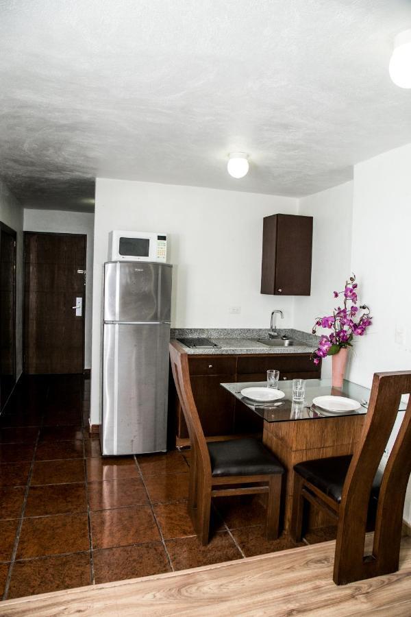 Booking Dioh Monterrey Eksteriør bilde