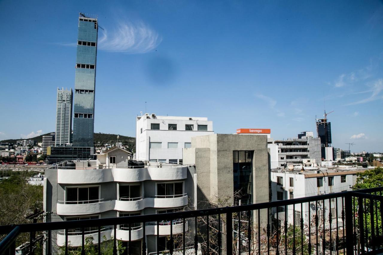 Booking Dioh Monterrey Eksteriør bilde