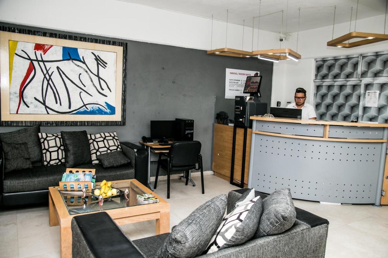 Booking Dioh Monterrey Eksteriør bilde