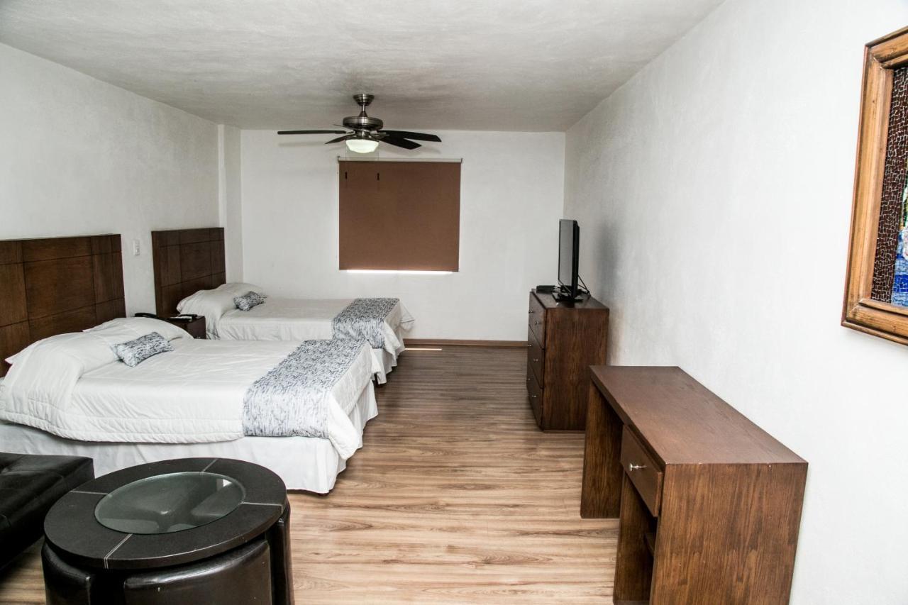 Booking Dioh Monterrey Eksteriør bilde