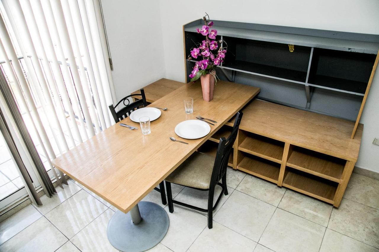 Booking Dioh Monterrey Eksteriør bilde