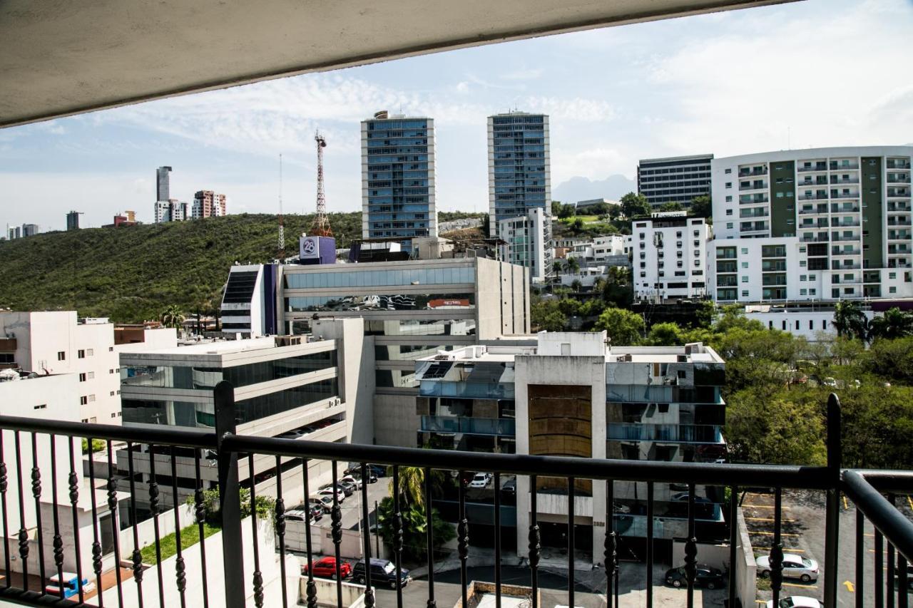 Booking Dioh Monterrey Eksteriør bilde