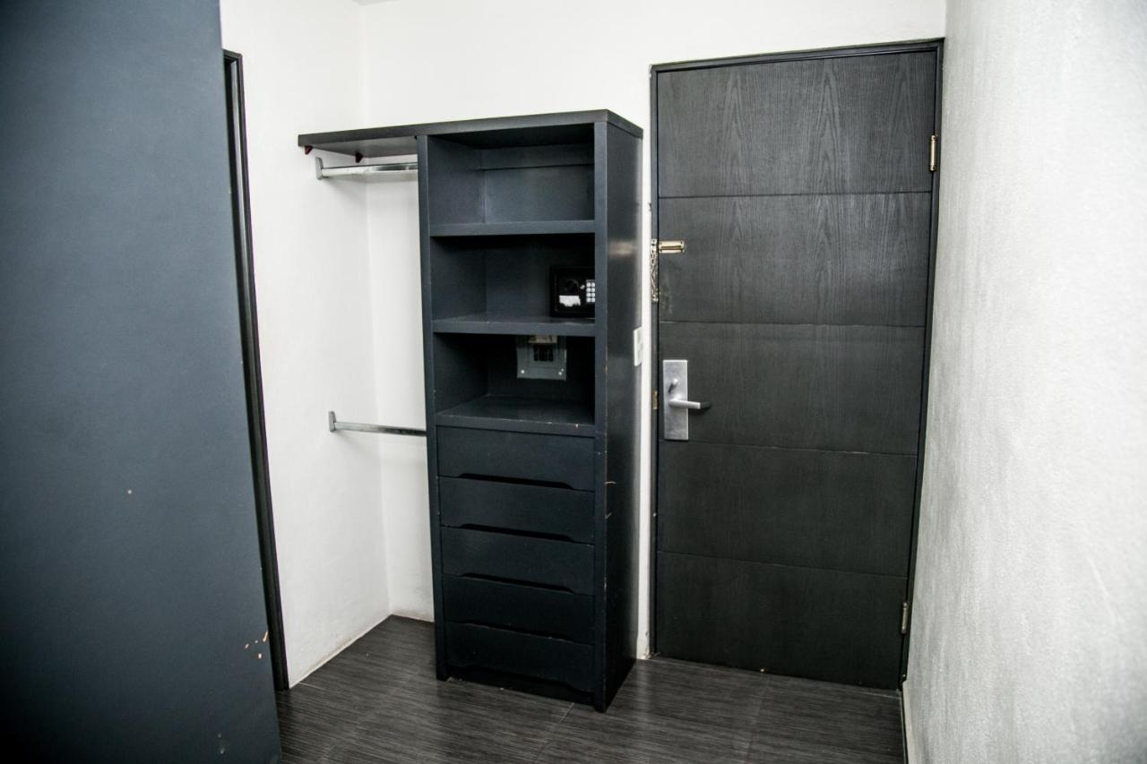 Booking Dioh Monterrey Eksteriør bilde