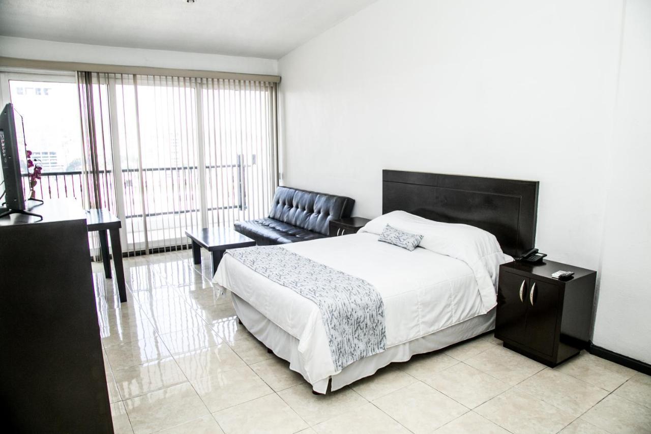 Booking Dioh Monterrey Eksteriør bilde