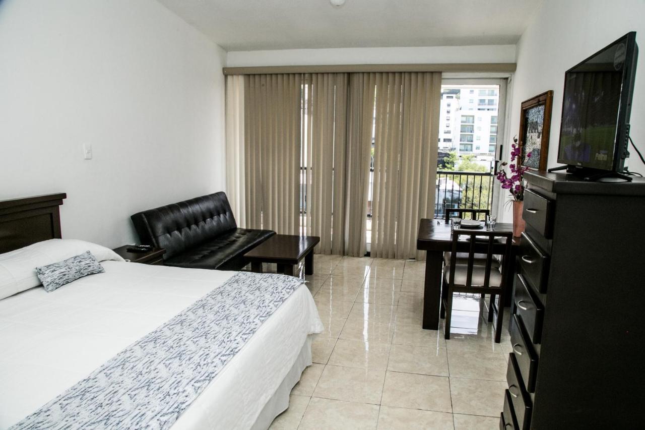 Booking Dioh Monterrey Eksteriør bilde
